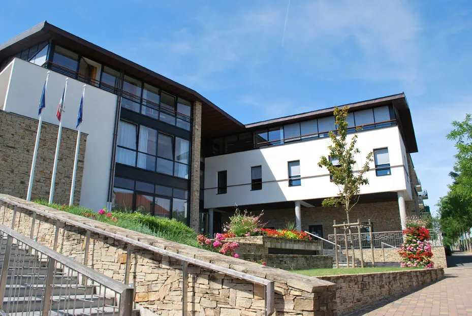 Image à Magny-le-Hongre (77700) pour votre Remplacement de Pare-Brise