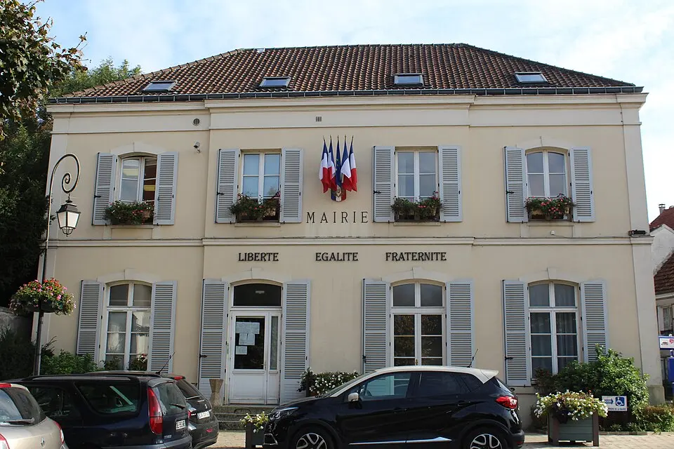 Photographie à Saint-Thibault-des-Vignes (77400) pour votre Remplacement de Pare-Brise